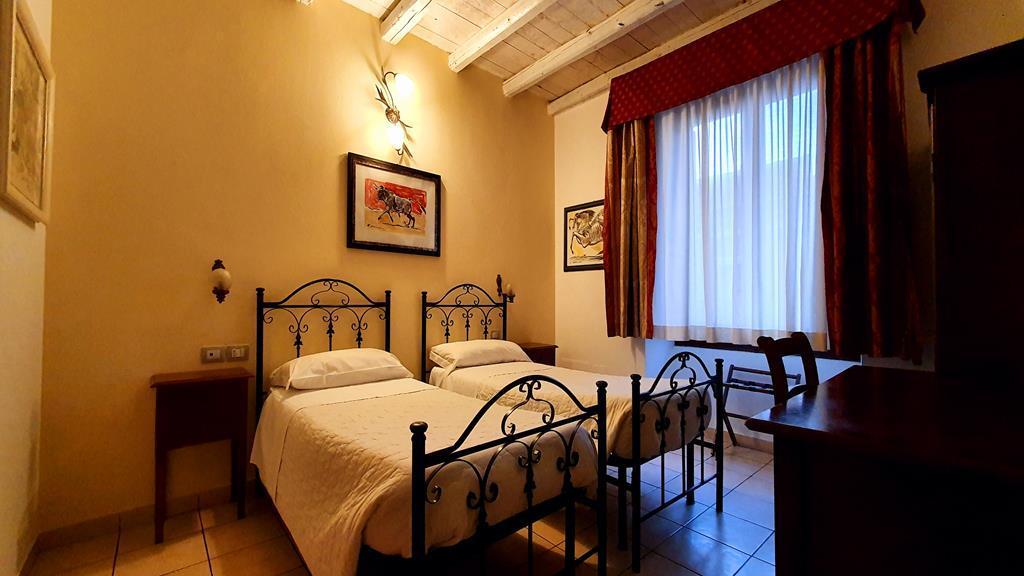 Cagliari Novecento Hotell Exteriör bild